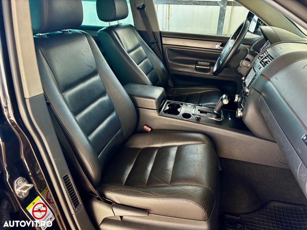 Volkswagen Touareg - 13