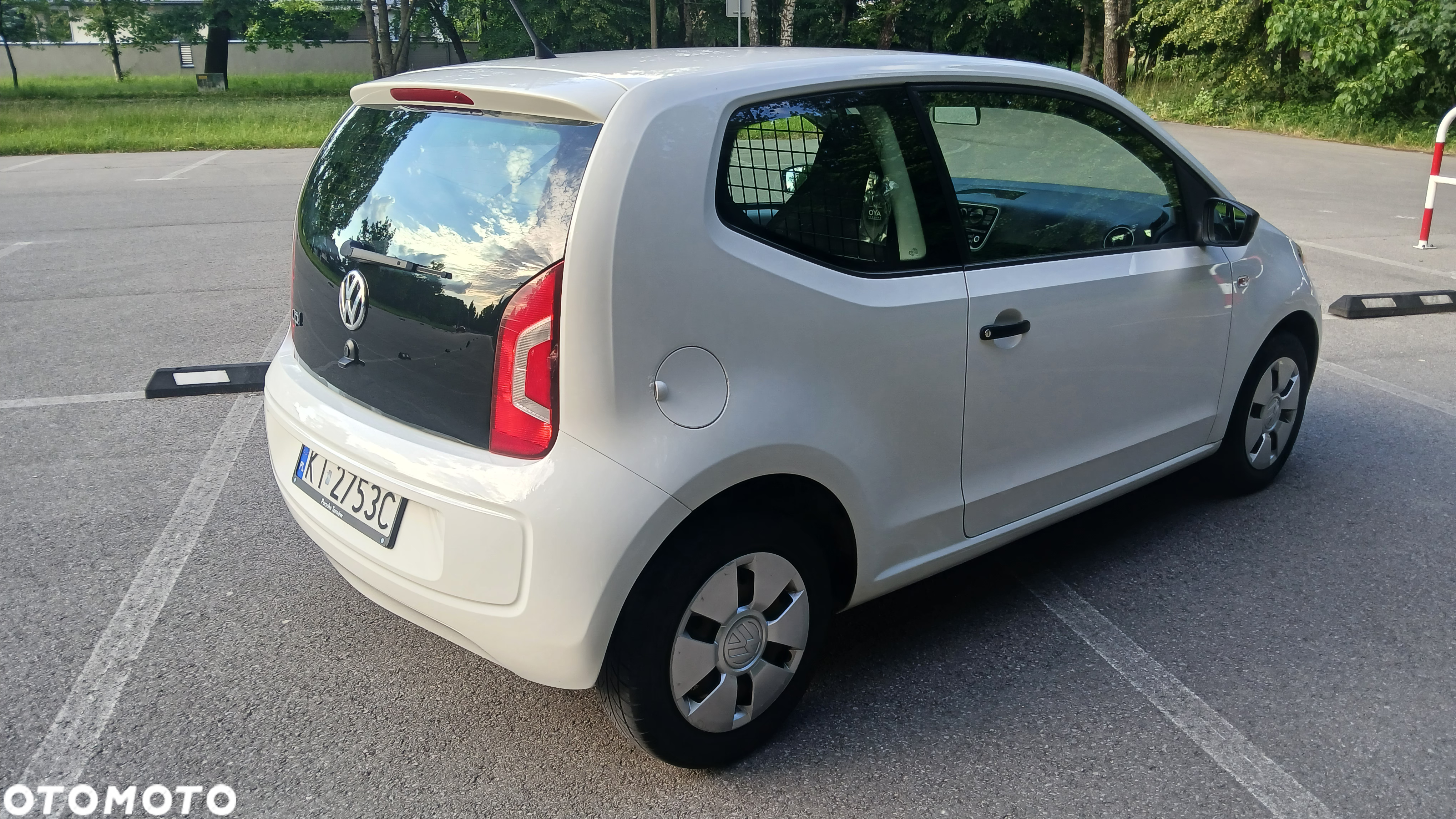Volkswagen UP - 4