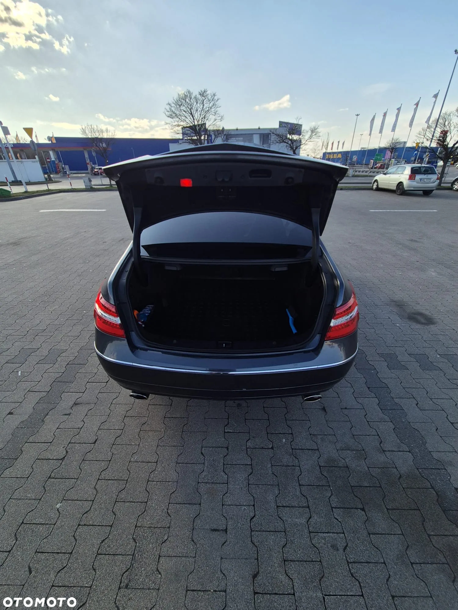 Mercedes-Benz Klasa E 350 CDI BlueEff - 12