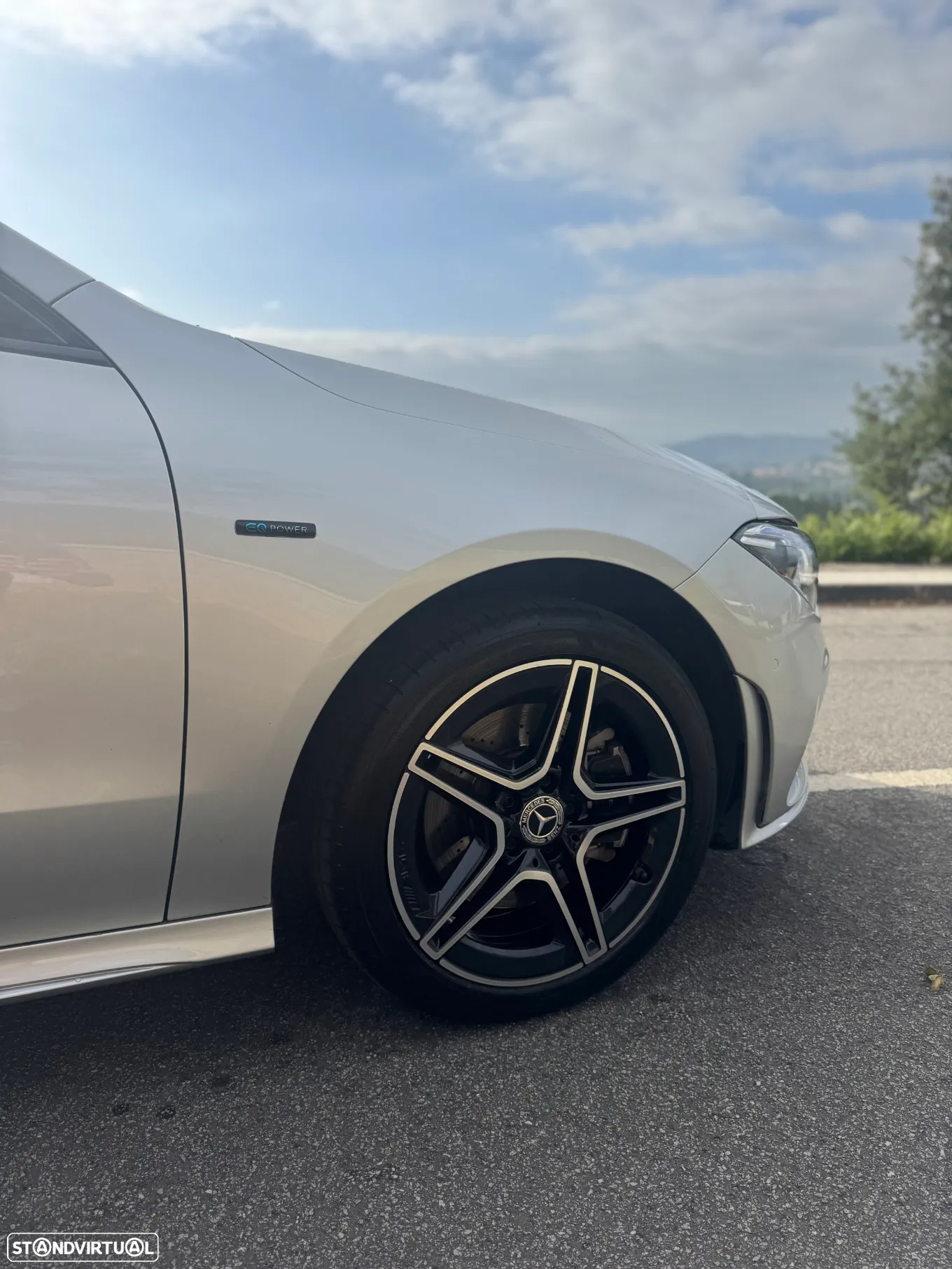 Mercedes-Benz CLA 250 e Shooting Brake AMG Line - 4