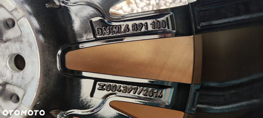 P04 Felga BMW 6891180 8x19et46 - 5