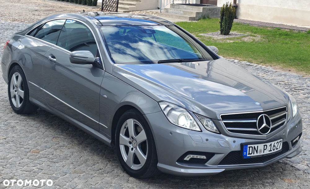 Mercedes-Benz Klasa E 350 CDI DPF BlueEFFICIENCY 7G-TRONIC Avantgarde - 22