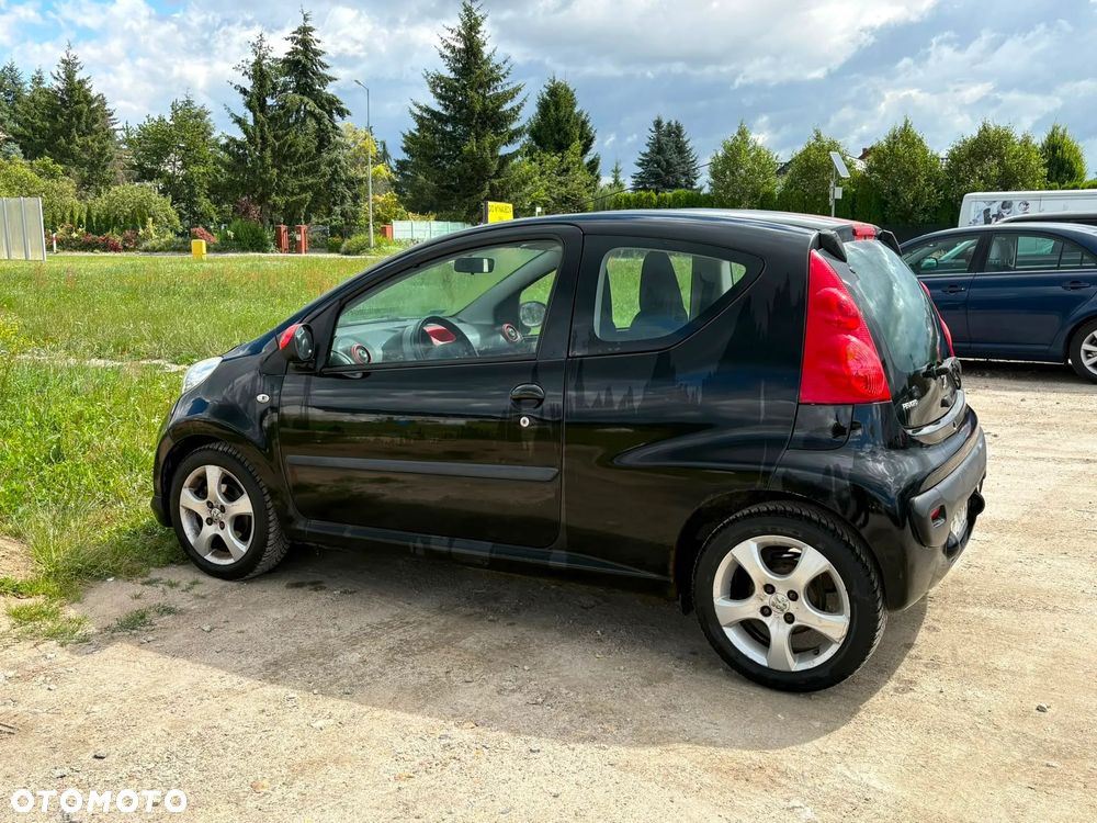 Peugeot 107 1.0 Trendy - 2