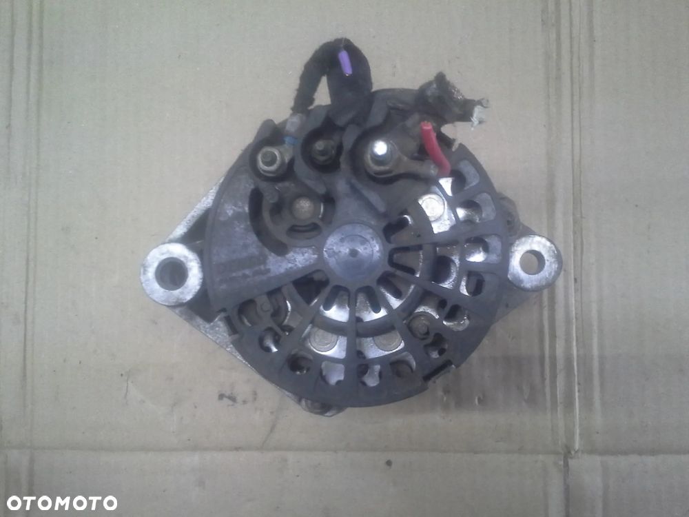 Alternator Opel Zafira B 1.9 CDTi 13153236 - 8