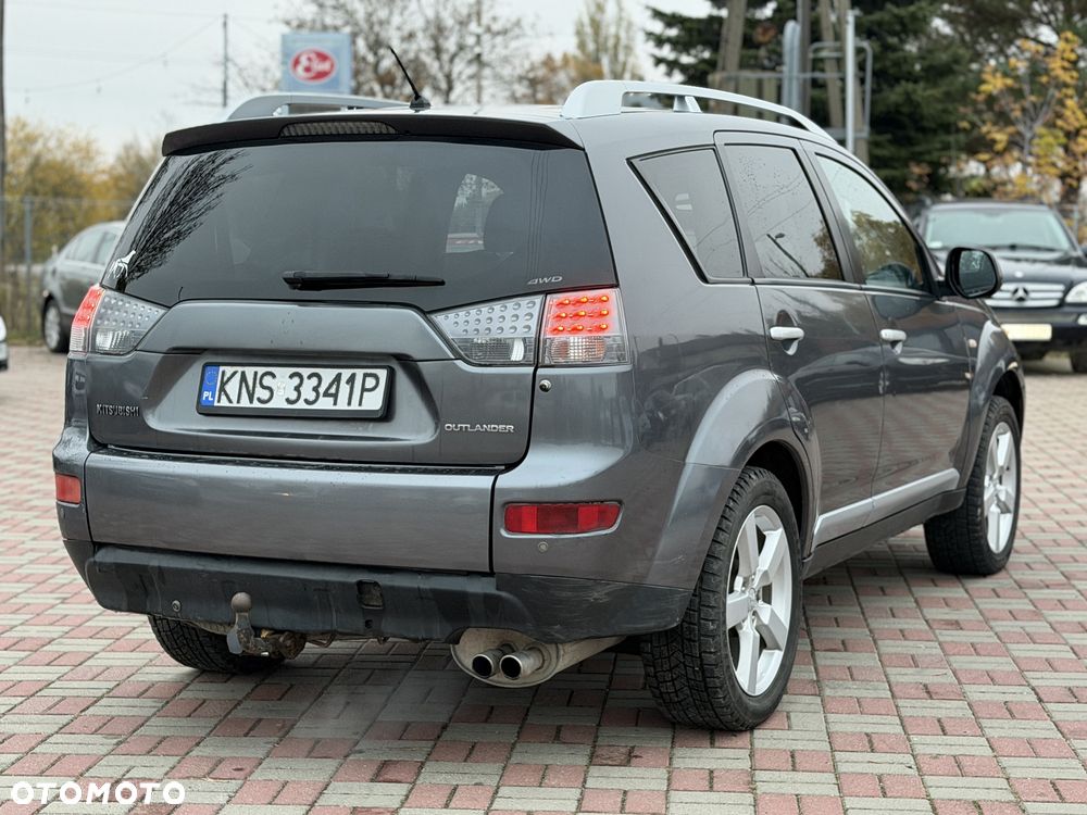 Mitsubishi Outlander - 5