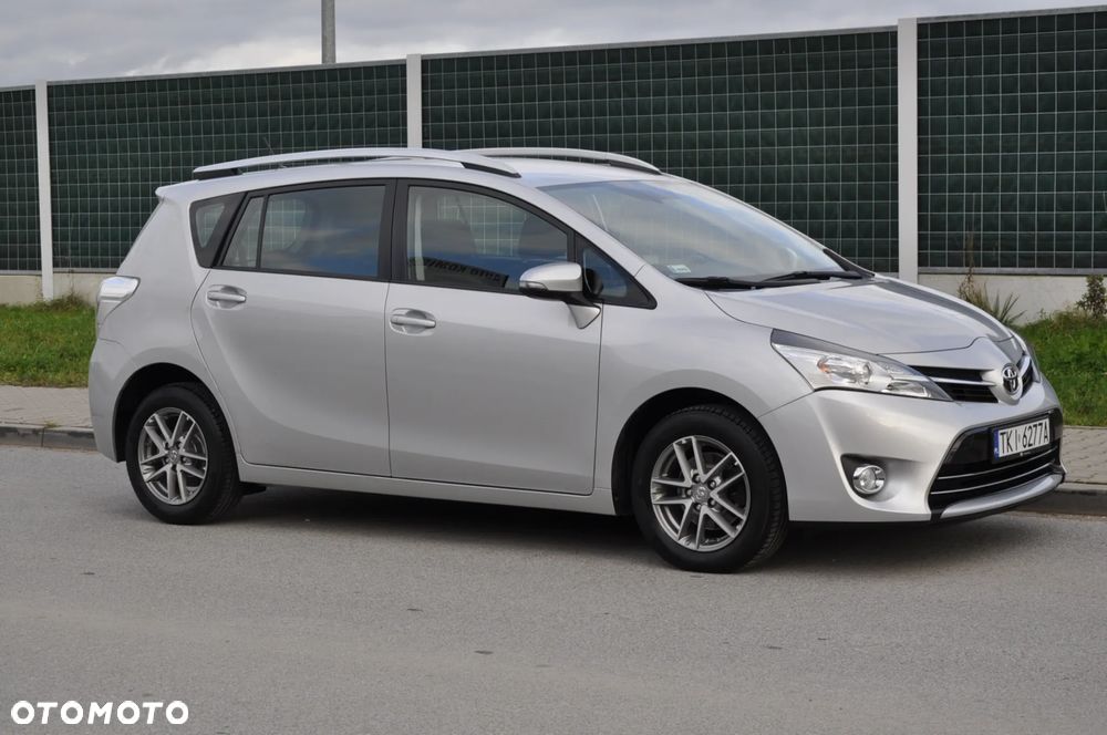 Toyota Verso 1.8 Premium MS - 3