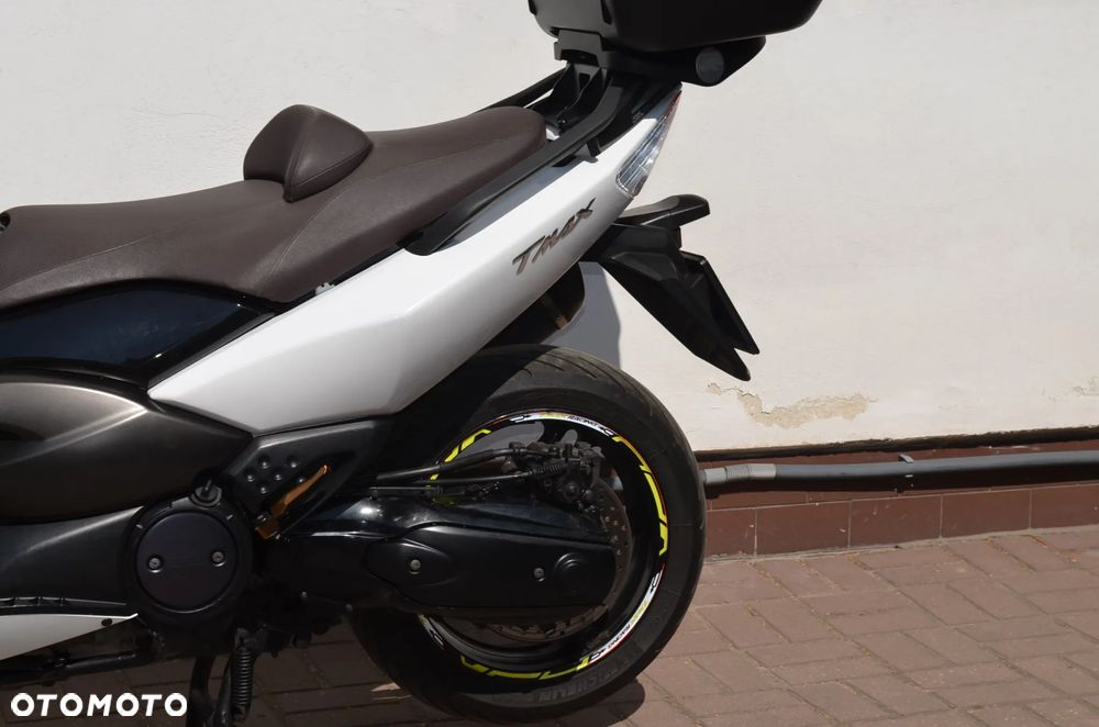 Yamaha X-max - 4