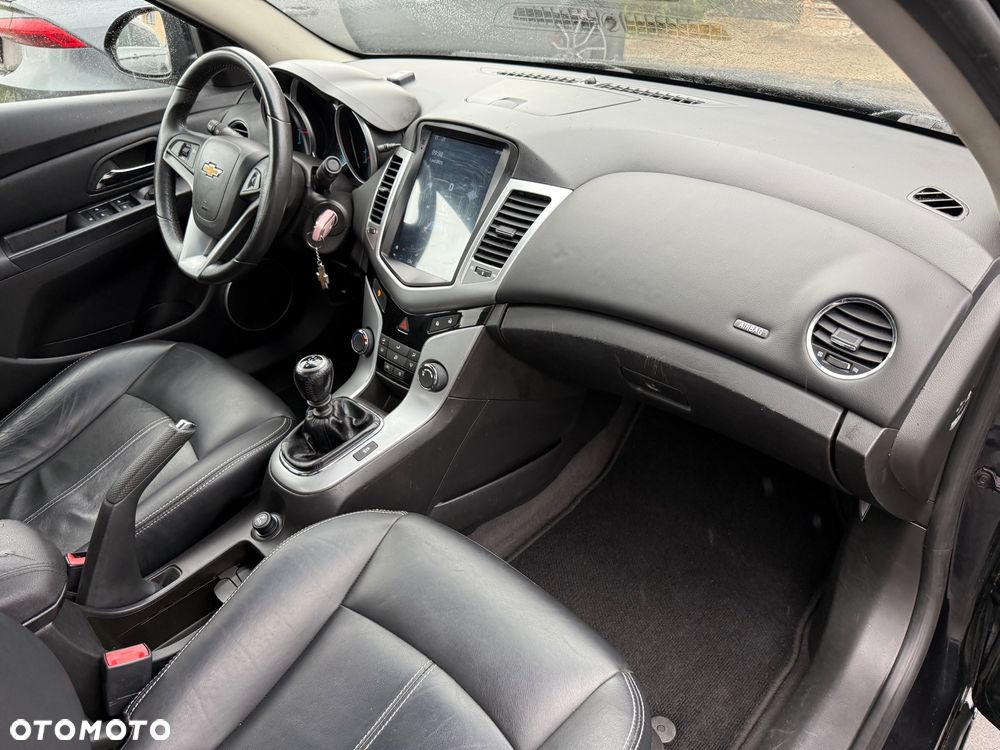 Chevrolet Cruze 1.8 LS+ - 20