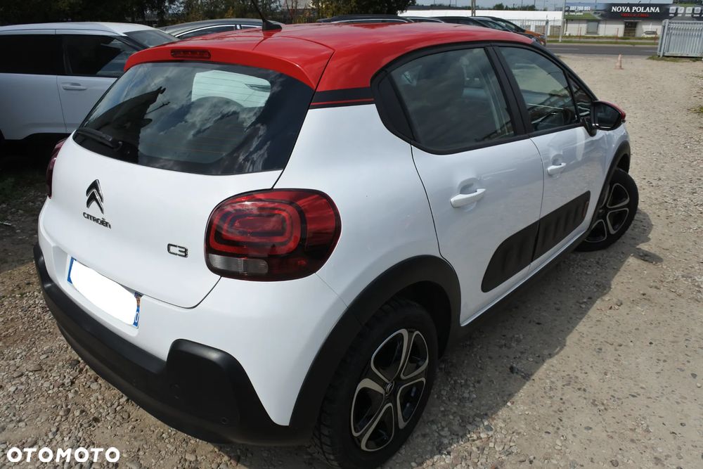 Citroën C3 Pure Tech 82 SHINE - 3