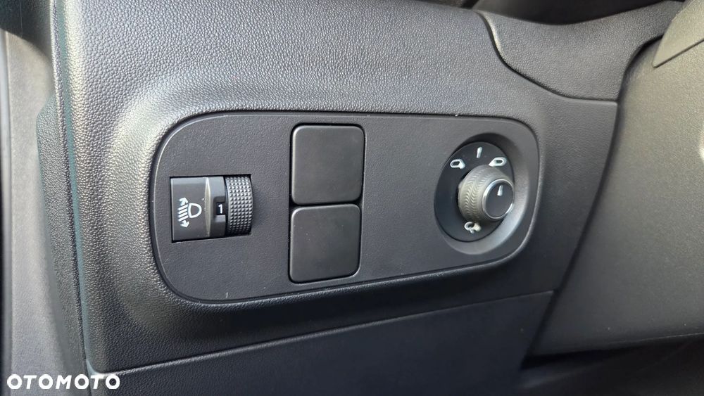 Citroën C3 1.2 PureTech Shine - 22