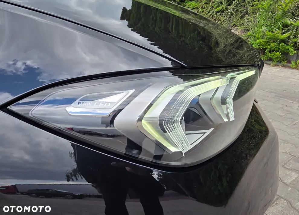 BMW Seria 3 330i xDrive M Sport - 10