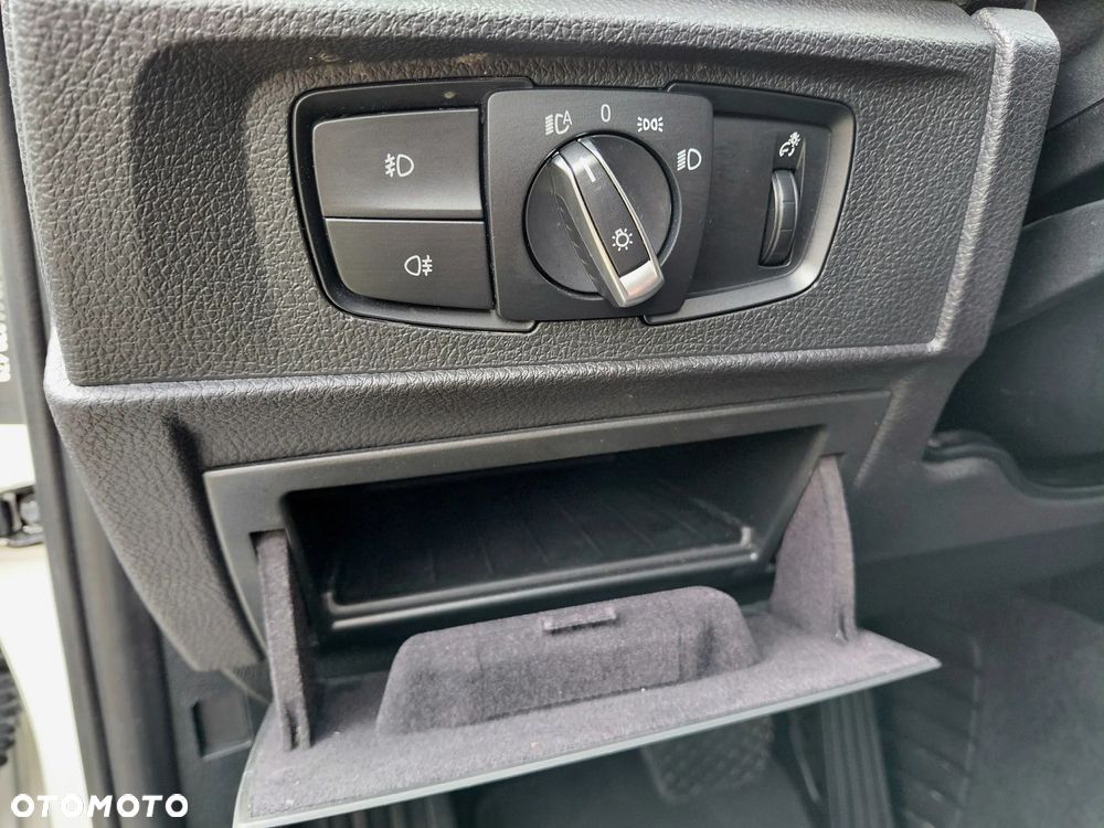 BMW Seria 1 120d Sport-Aut Sport Line - 21