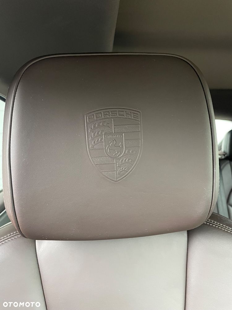 Porsche Macan - 11