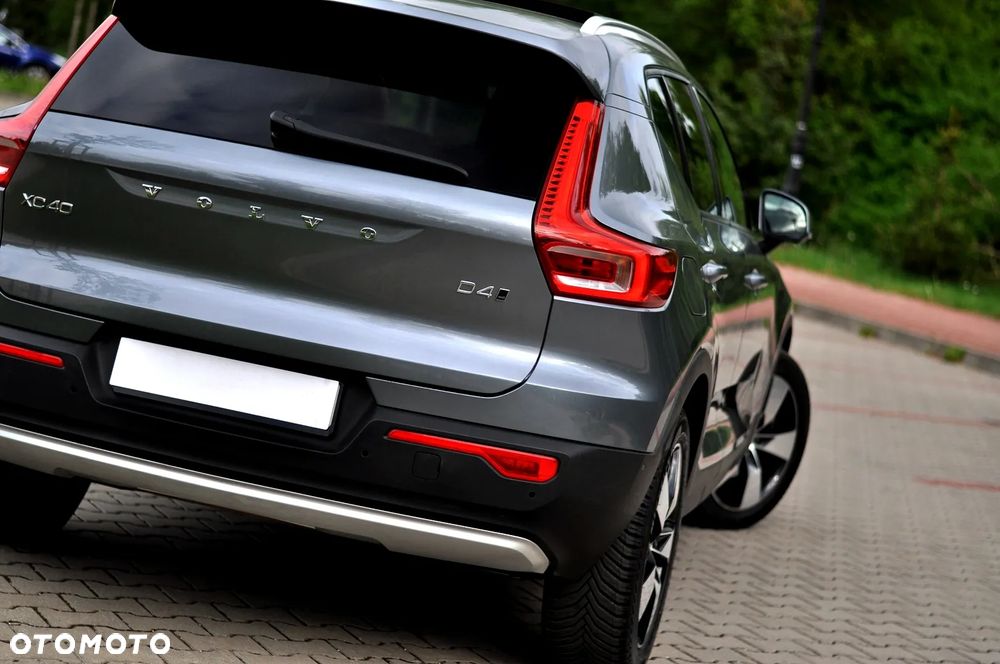 Volvo XC 40 D4 AWD Momentum Pro - 14