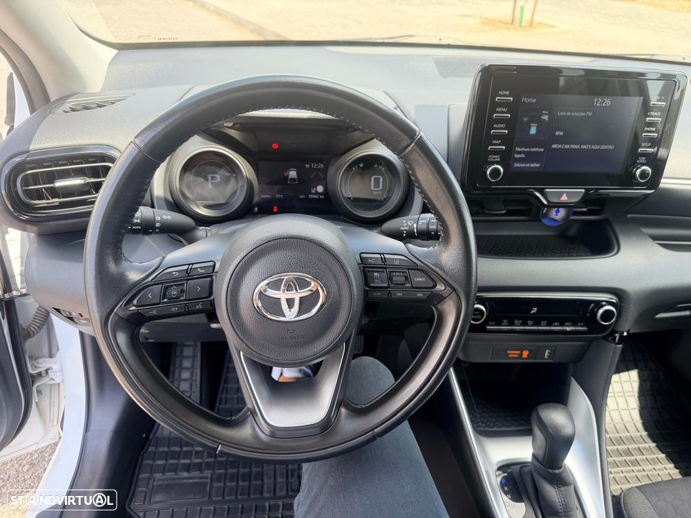 Toyota Yaris 1.5 HDF Comfort Plus - 8