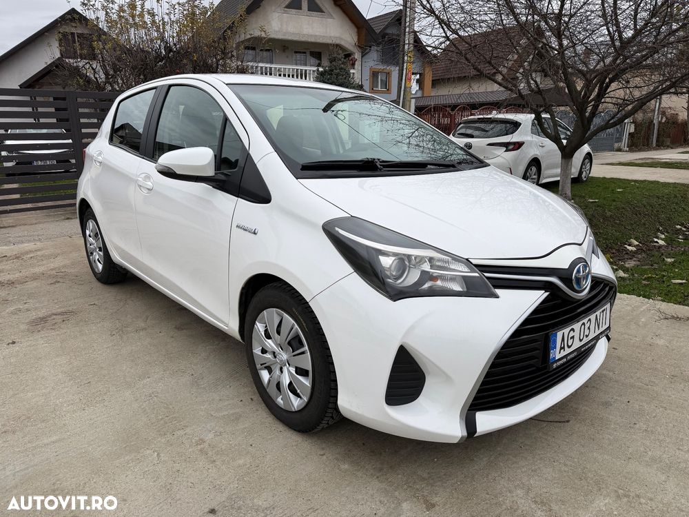 Toyota Yaris 1.5 VVT-i HSD Eco - 3