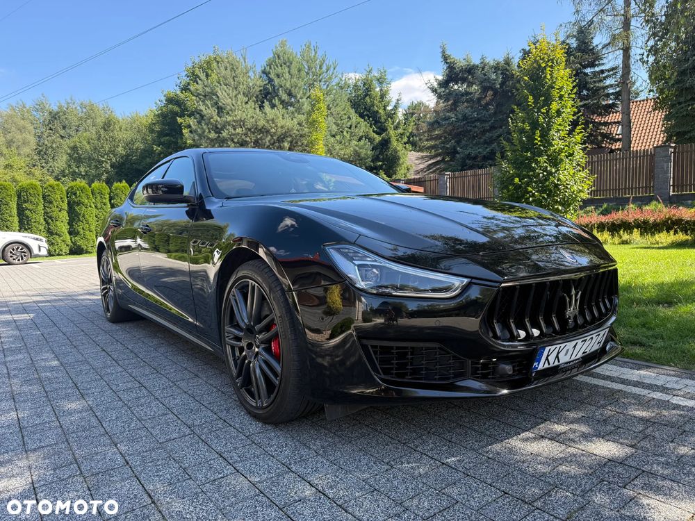Maserati Ghibli GranSport - 11