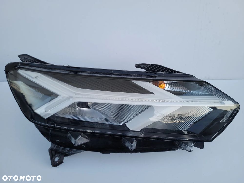 Dacia Sandero III lampa przód prawa full led biala - 2
