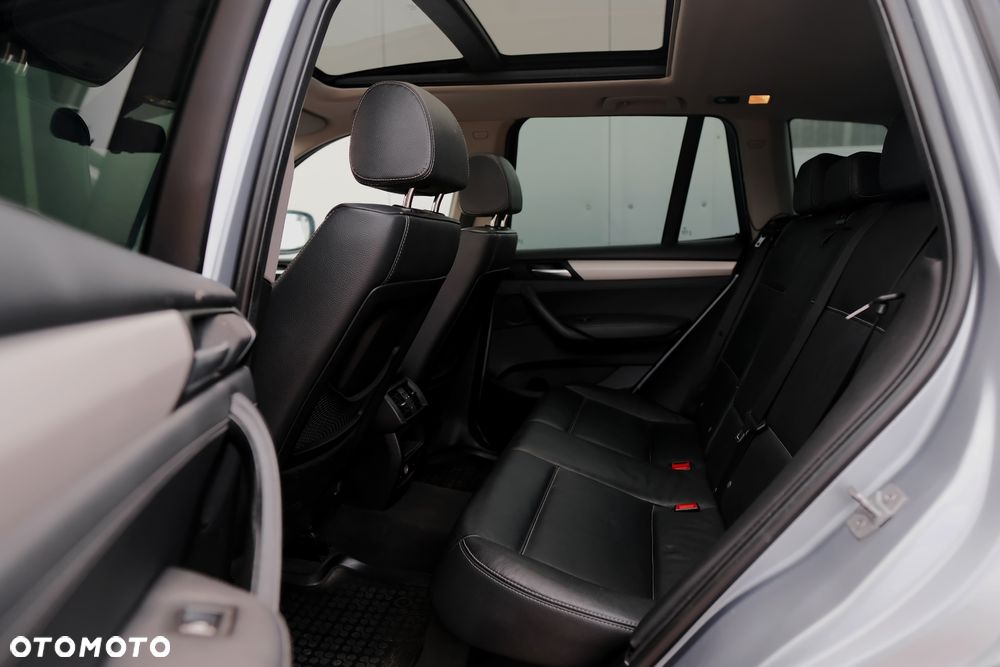 BMW X3 xDrive28i - 26