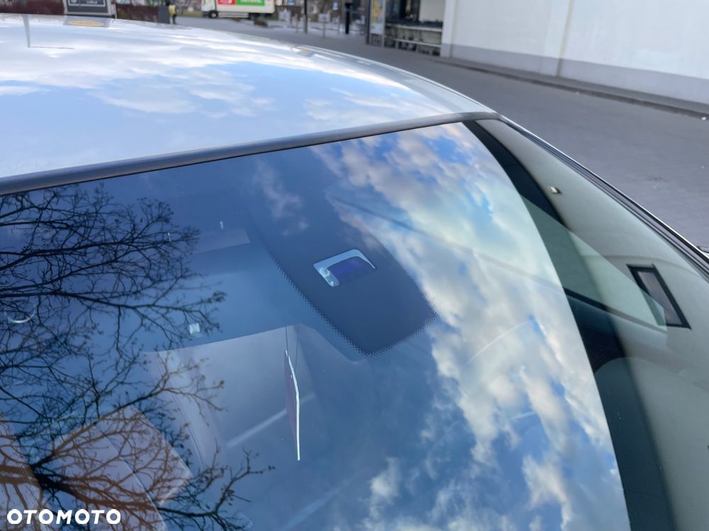 BMW Seria 3 320d - 10