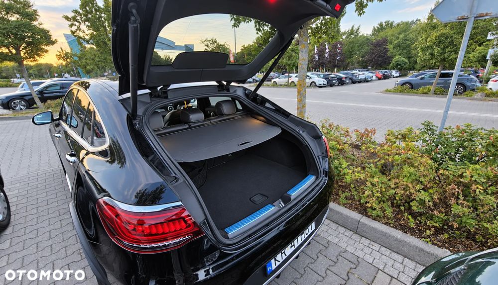 Mercedes-Benz GLC - 12