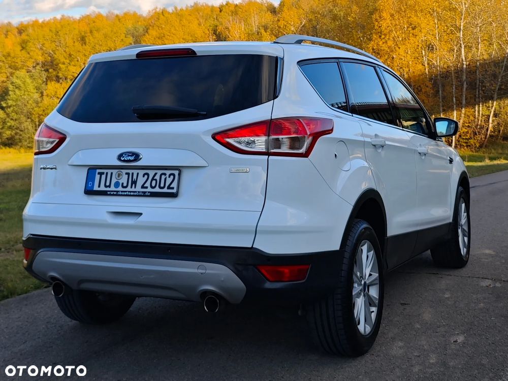Ford Kuga 1.5 EcoBoost 2x4 Titanium - 32
