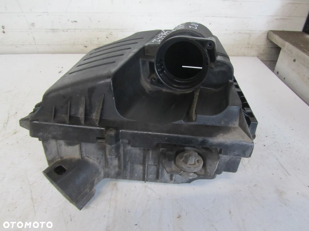 renault trafic-vivaro 06->obudowa filtra powietrza - 2