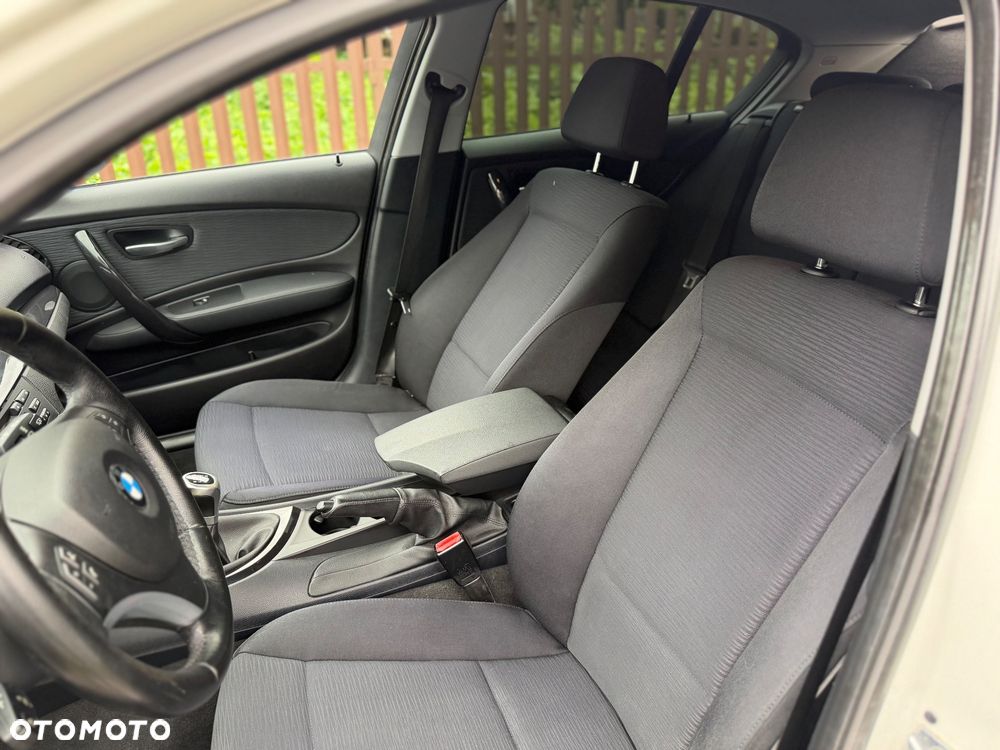 BMW Seria 1 116i - 20