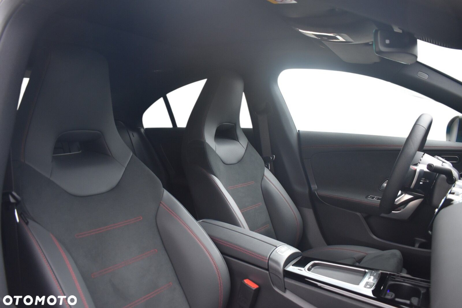 Mercedes-Benz CLA 200 AMG Line 7G-DCT - 8