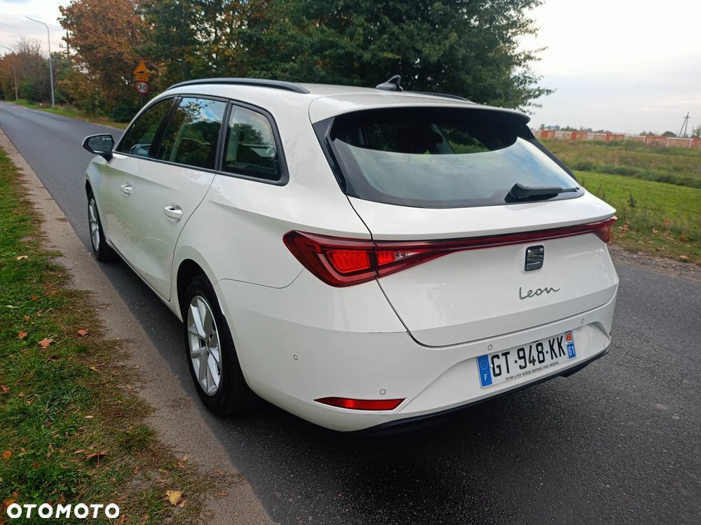 Seat Leon Sportstourer 2.0 TDI DSG Xcellence - 3
