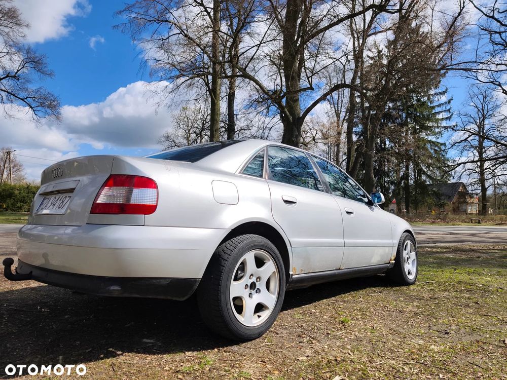 Audi A4 Limousine - 2