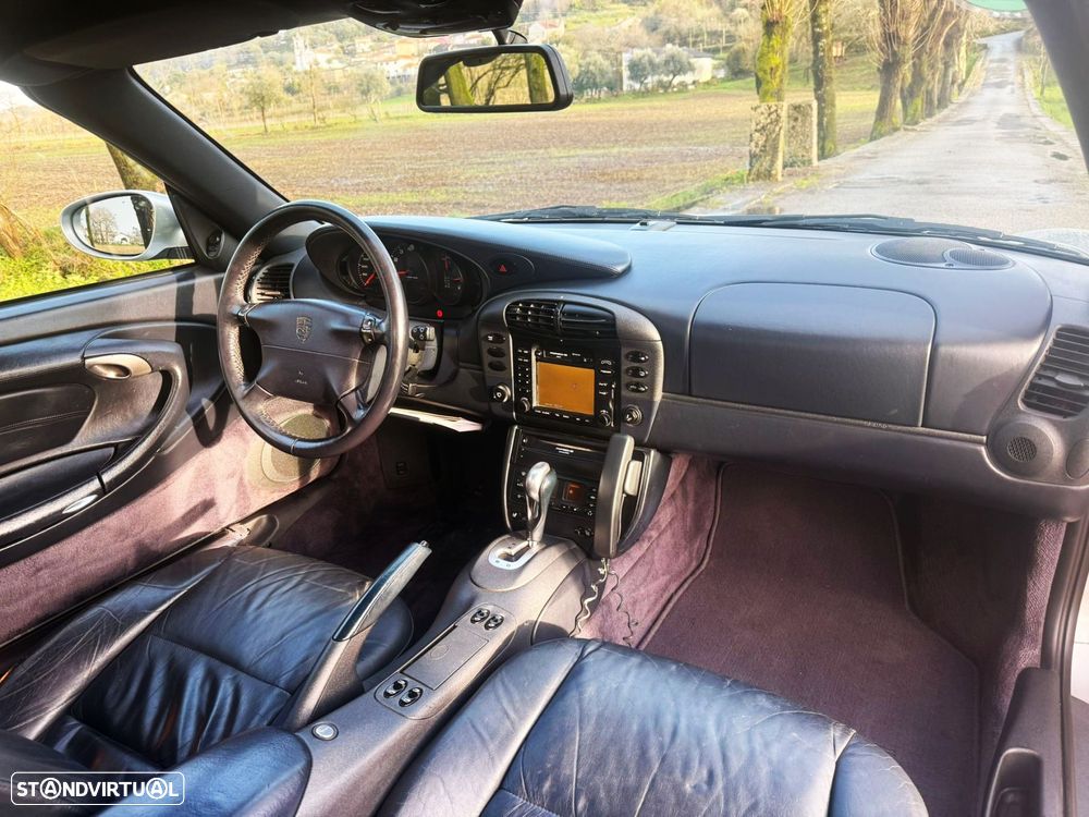 Porsche 911 Série F - 22