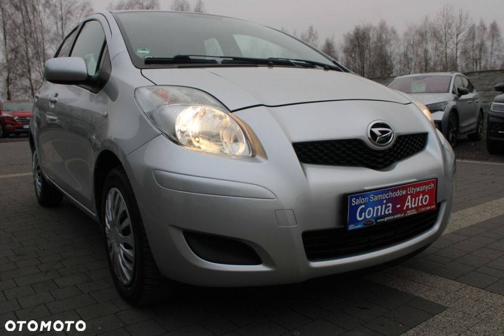 Toyota Yaris - 15