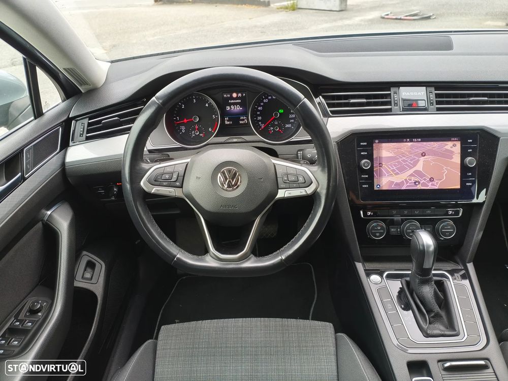 VW Passat Variant 1.6 TDI Business DSG - 7