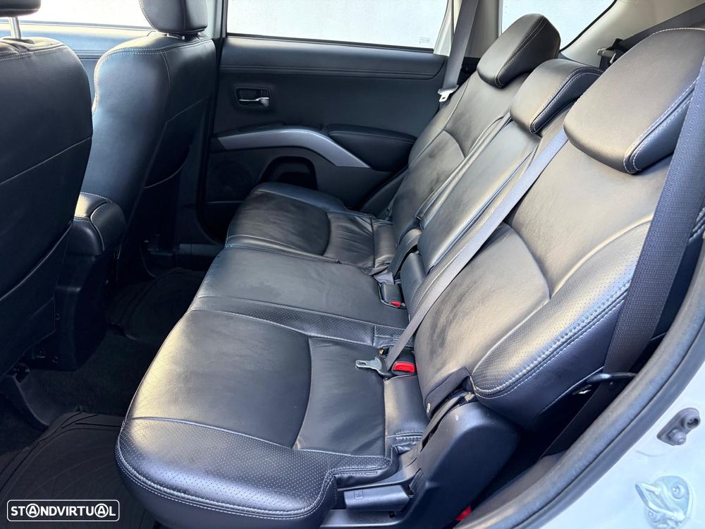 Mitsubishi Outlander 2.2 DI-D Instyle 2 Aut. 4WD - 25