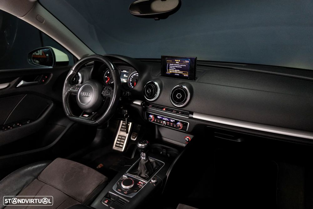 Audi A3 Sportback 1.6 TDI S-line - 21
