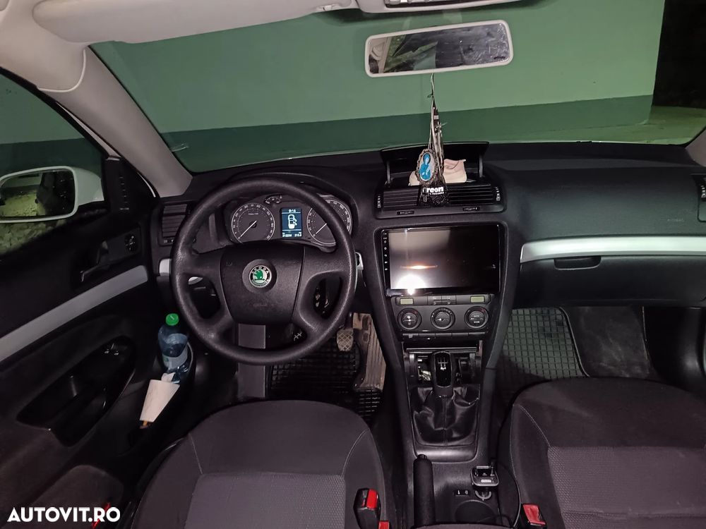 Skoda Octavia 1.6 MPI Classic - 4