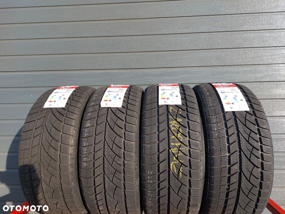 225/40 R19 93V XL OPONY ZIMOWE ROADX RXFROST WU01 DOT26