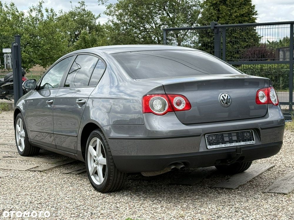 Volkswagen Passat - 3