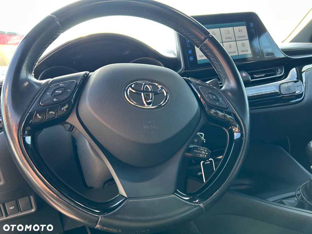 Toyota C-HR 1.2 T Dynamic - 10