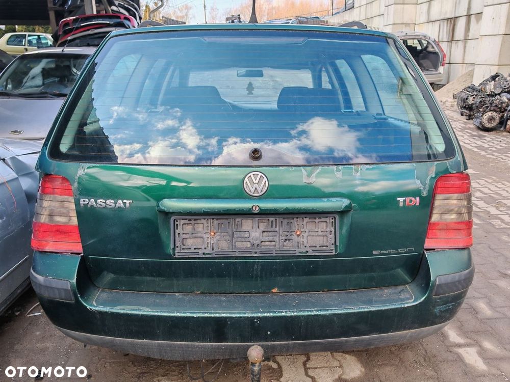 Lampy przednie, tylne prawe/lewe Volkswagen Passat B5 kombi 2000r - 7