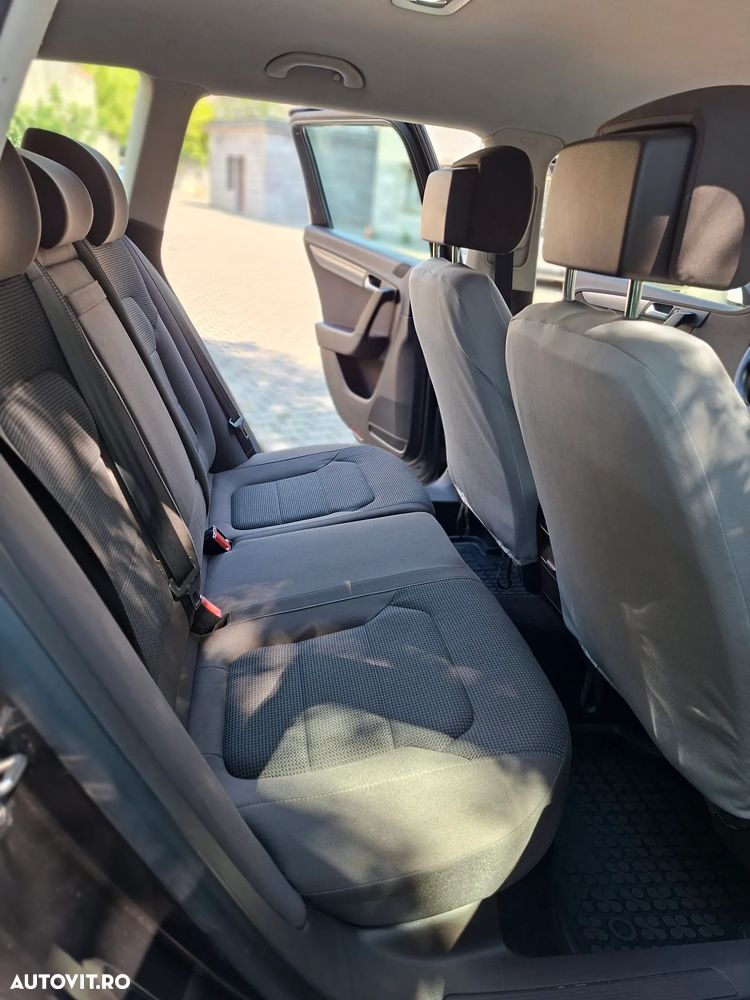 Volkswagen Passat 2.0 TDI Blue TDI Comfortline - 15