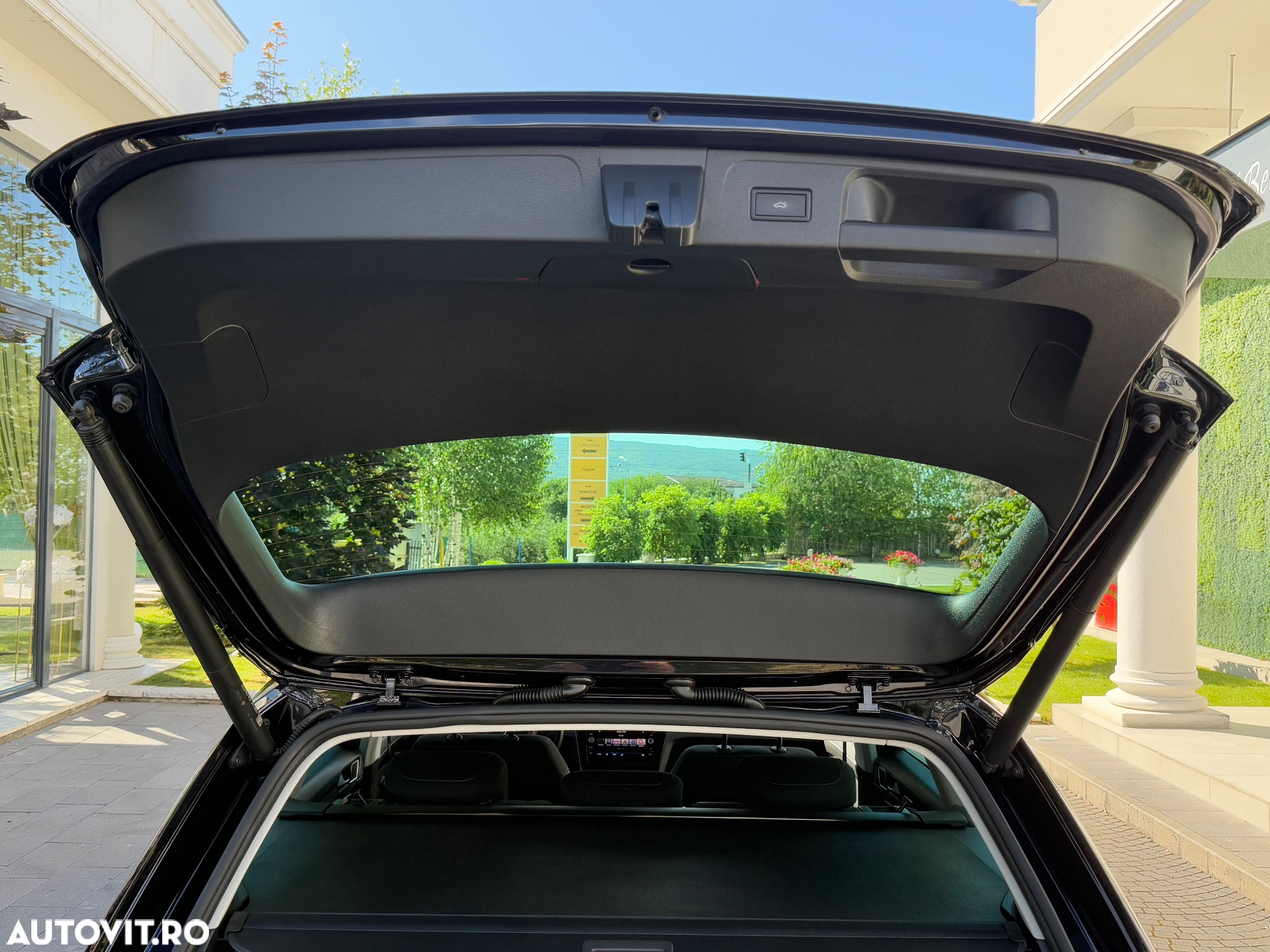 Volkswagen Passat Variant 2.0 TDI DSG Business - 14