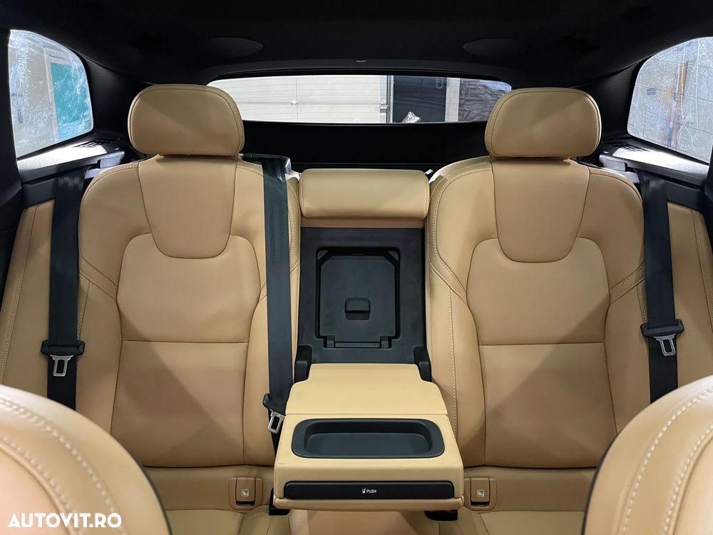 Volvo XC 60 B5 MHEV AT8 AWD Inscription - 12