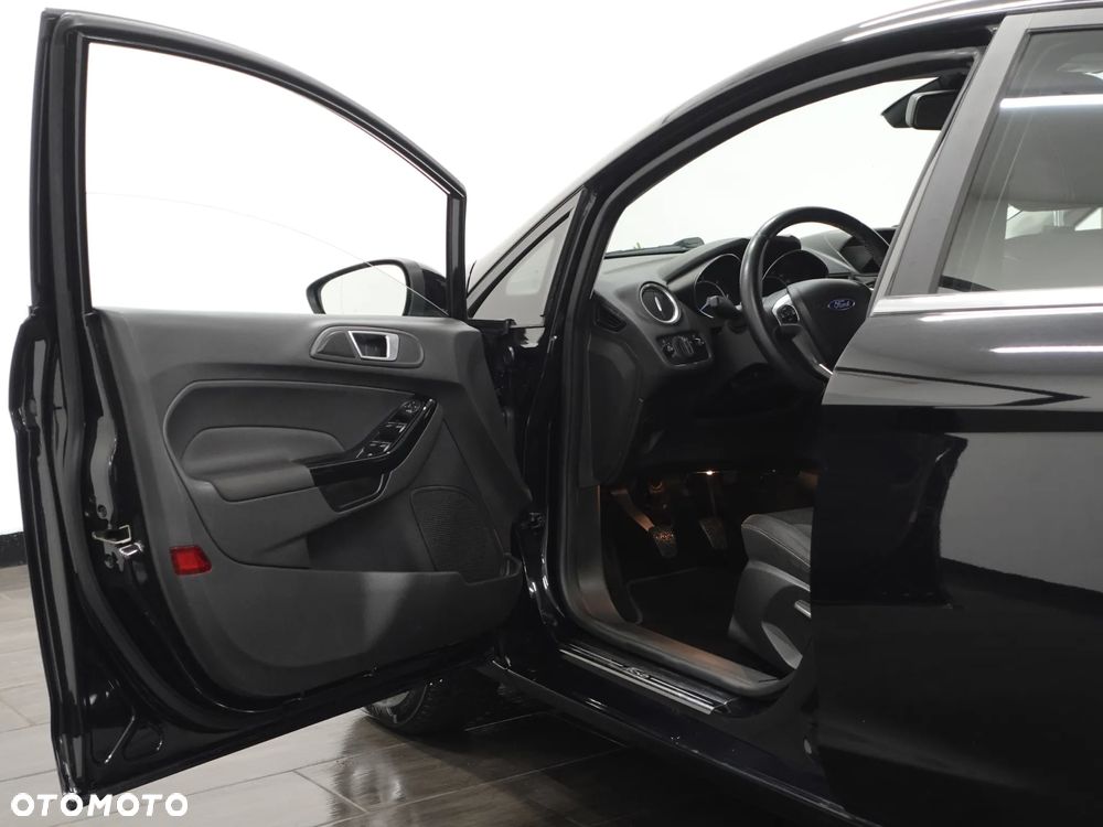 Ford Fiesta 1.5 TDCi Celebration - 18