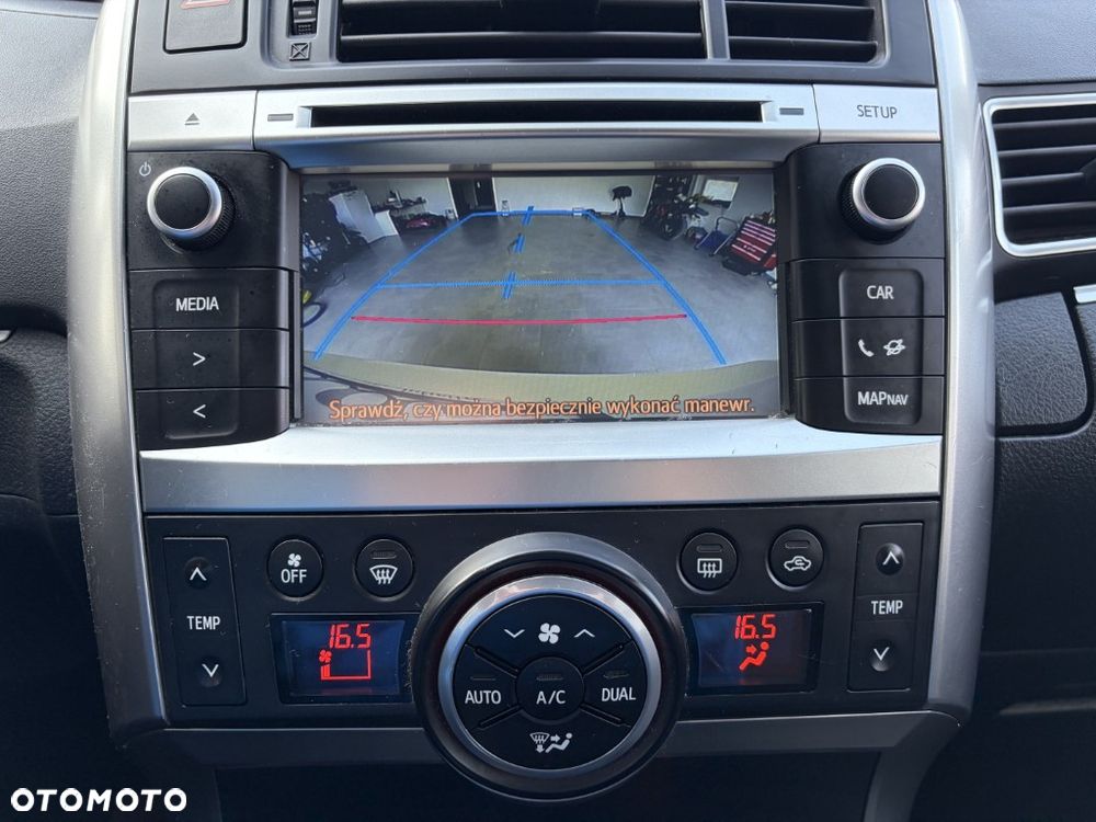 Toyota Verso 1.6 D-4D Prestige - 18