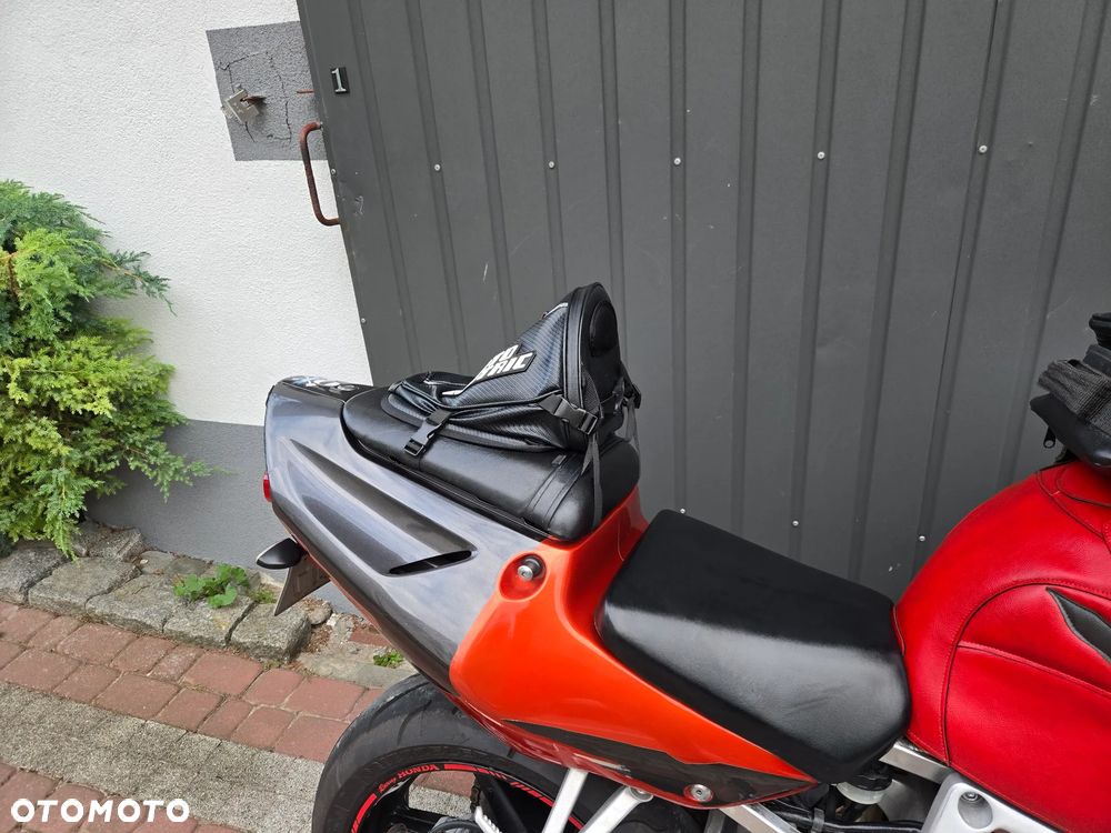 Honda CBR - 19