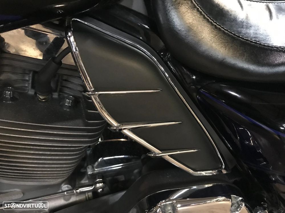 Harley-Davidson FLHXS CVO STREET GLIDE (FLHXSE) - 16
