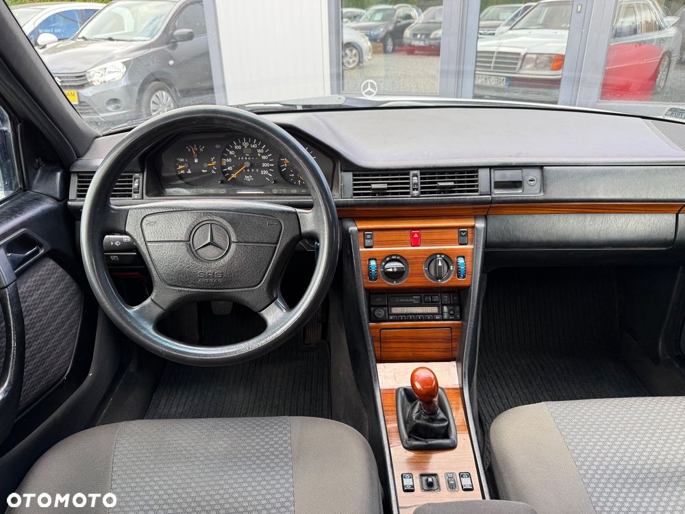 Mercedes-Benz W124 (1984-1993) - 10