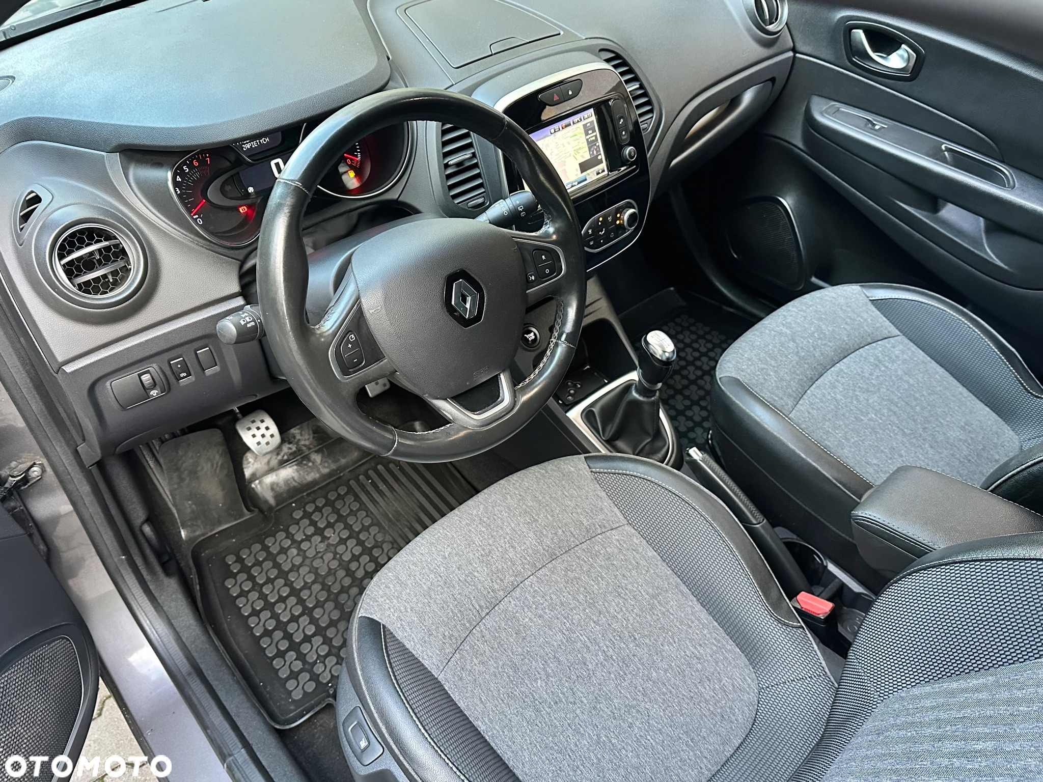 Renault Captur 1.2 Energy TCe XMOD - 20